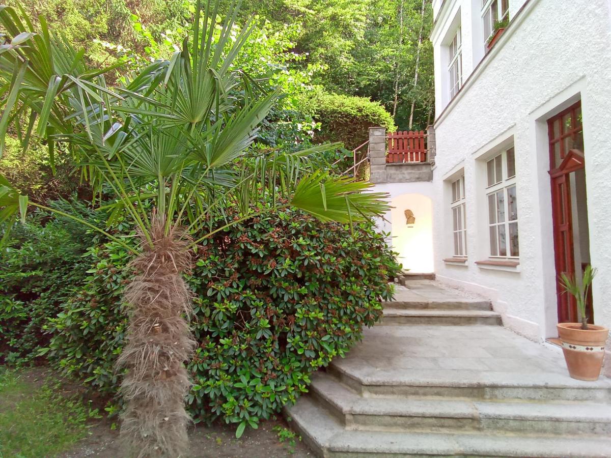 Pension Baron Schoeneck Karlovy Vary Exterior photo