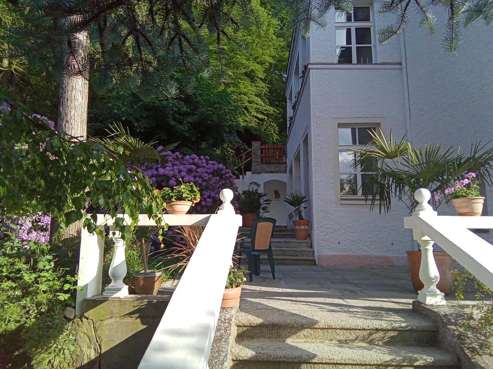 Pension Baron Schoeneck Karlovy Vary Exterior photo